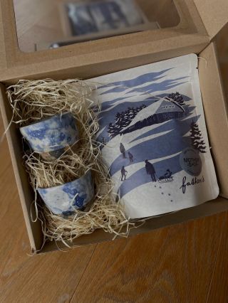 🎄 Naše Vánoční sady autorské keramiky a výběrové kávy ve zvýhodněném balení jsou tu! Do konce víkendu (tedy do neděle 23....